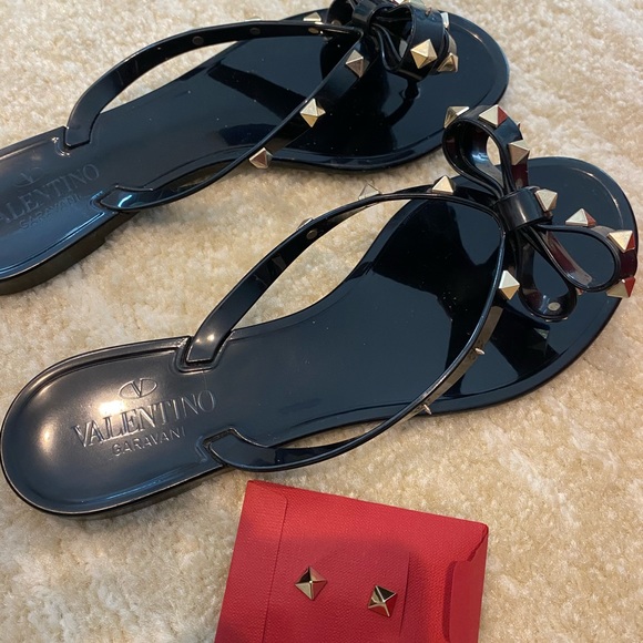 Valentino Rubber Rockstud thong sandal - Picture 10 of 11